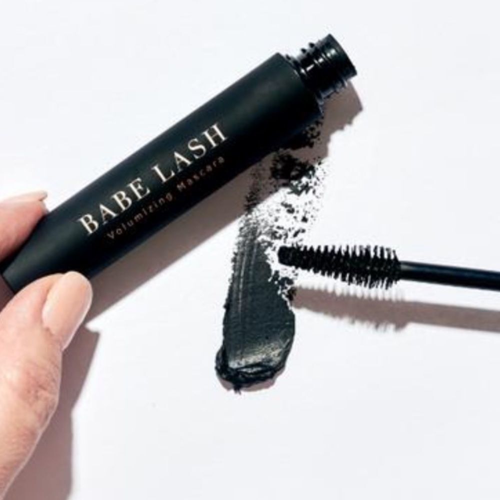 NWT Babe Lash Volumizing Mascara - Black